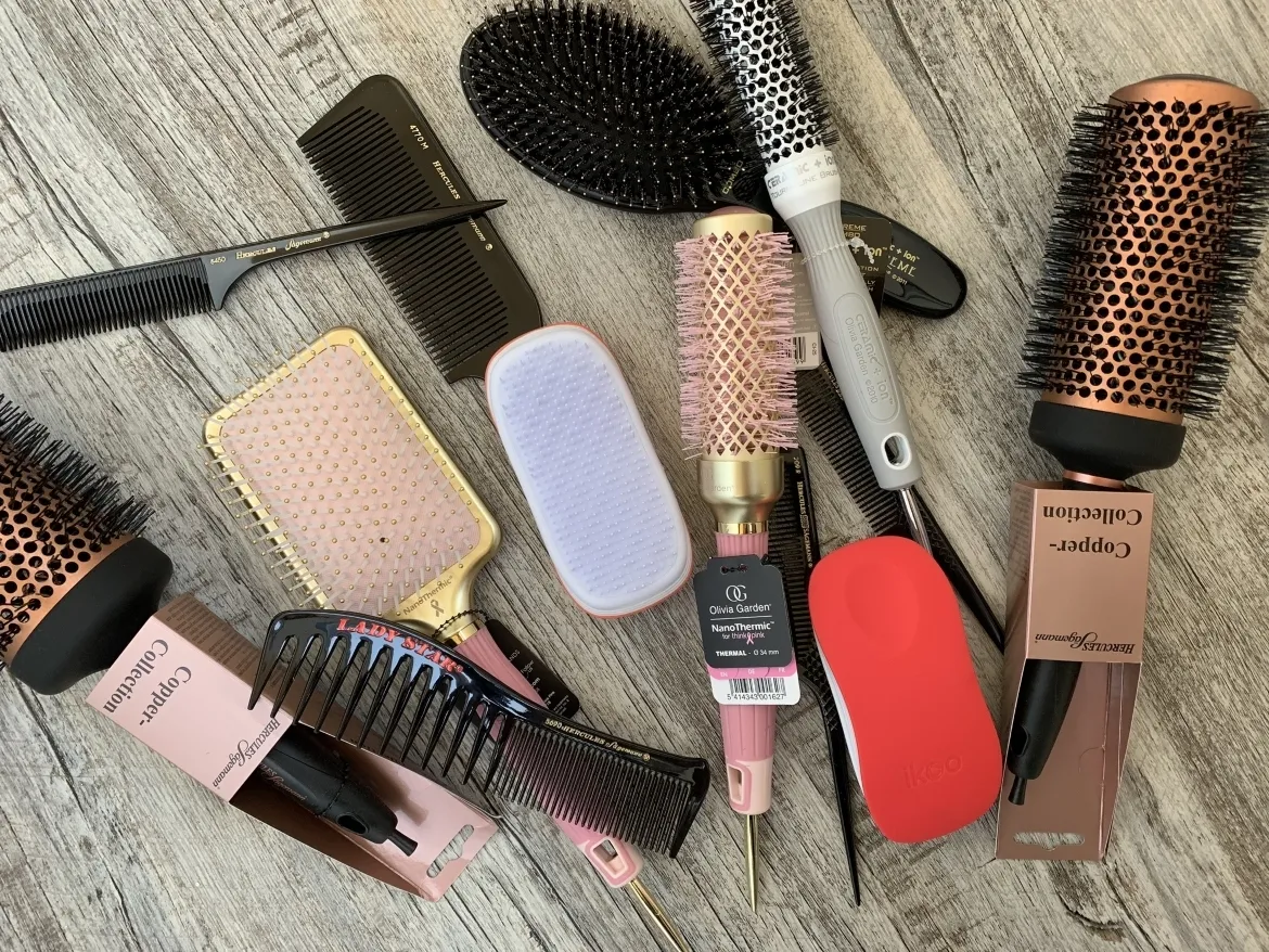 Unterschiedliche Haarbürsten